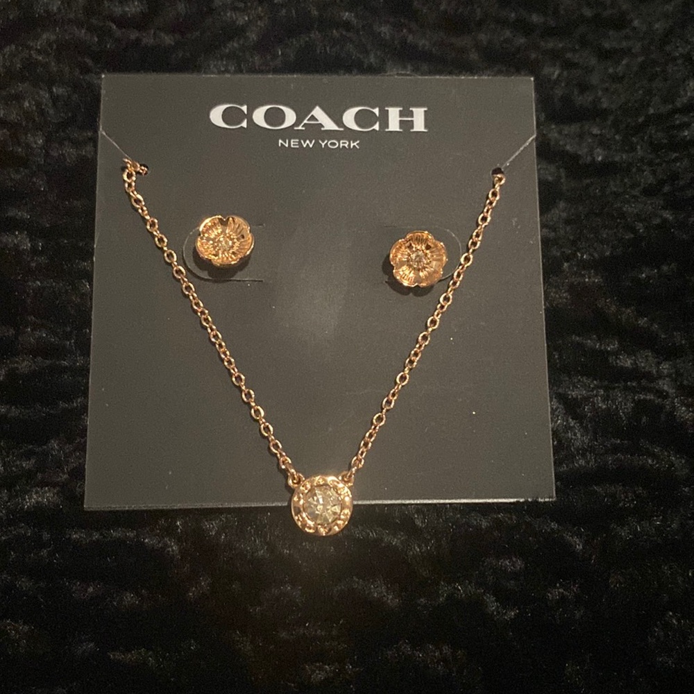 COACH - Necklace & earrings - Picture 4 of 7